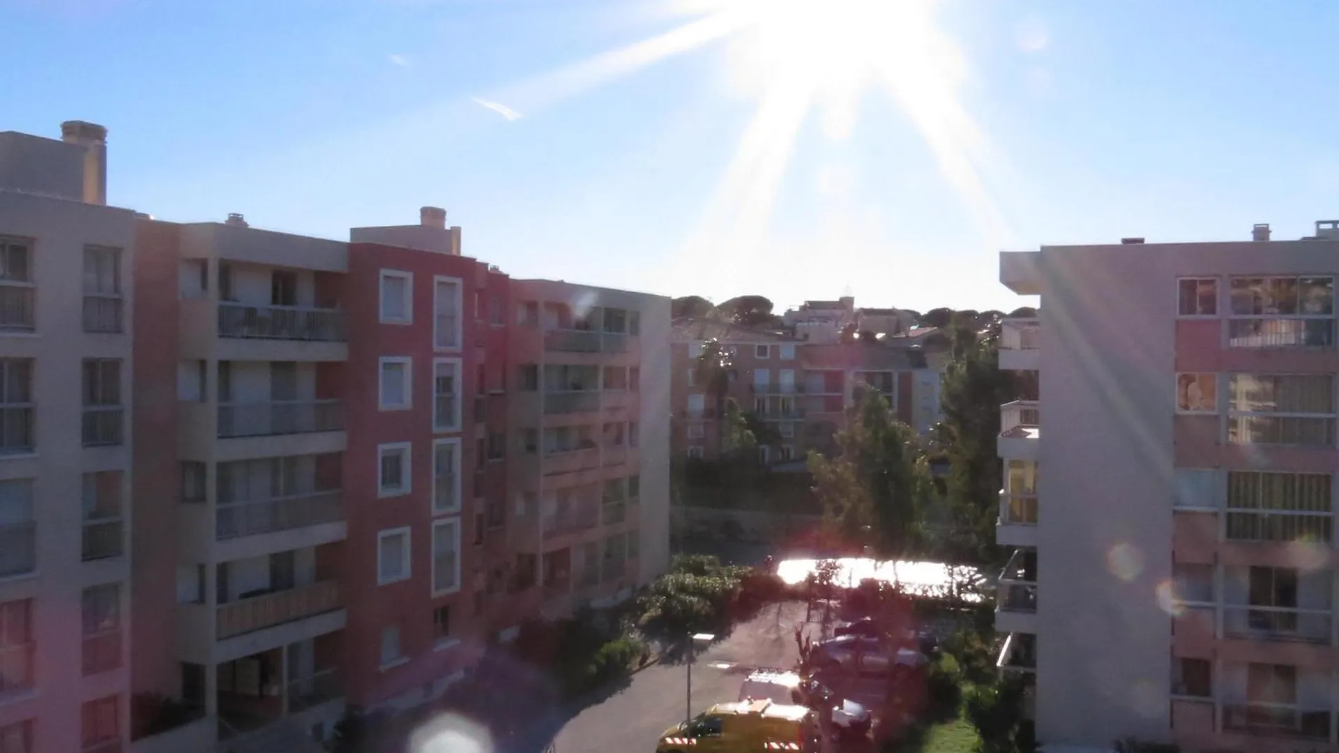 Studio Avec Cabine, Piscine, Parking Prive, Proche Plages A Sainte-Maxime - Fr-1-780-7 0*,
