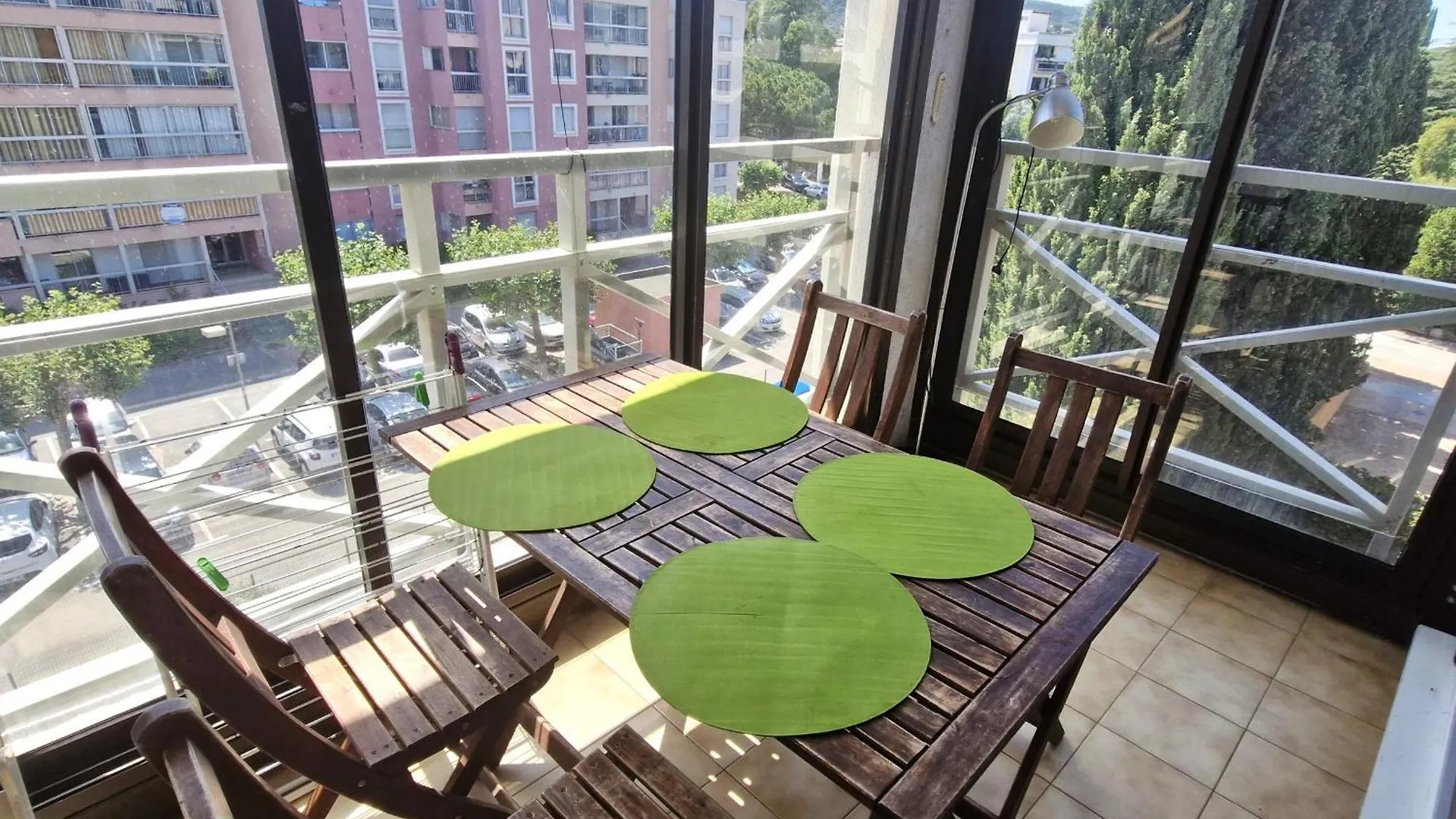 Studio Avec Cabine, Piscine, Parking Prive, Proche Plages A Sainte-Maxime - Fr-1-780-7 Apartment